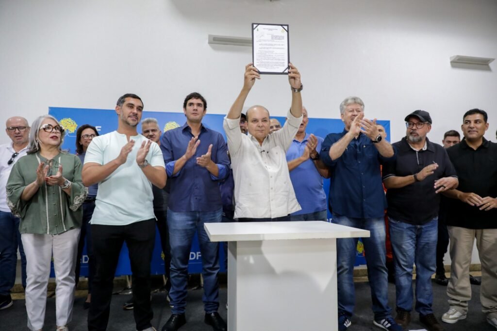 Governador Ibaneis Rocha sanciona mudanças na Lei de Uso e Ocupação do Solo em