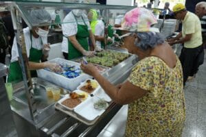 Restaurantes comunitários do DF servem mais de 17 milhões de refeições em 2025