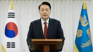 Promotores pedem 10 anos de prisão para ex-presidente sul-coreano por lei marcial