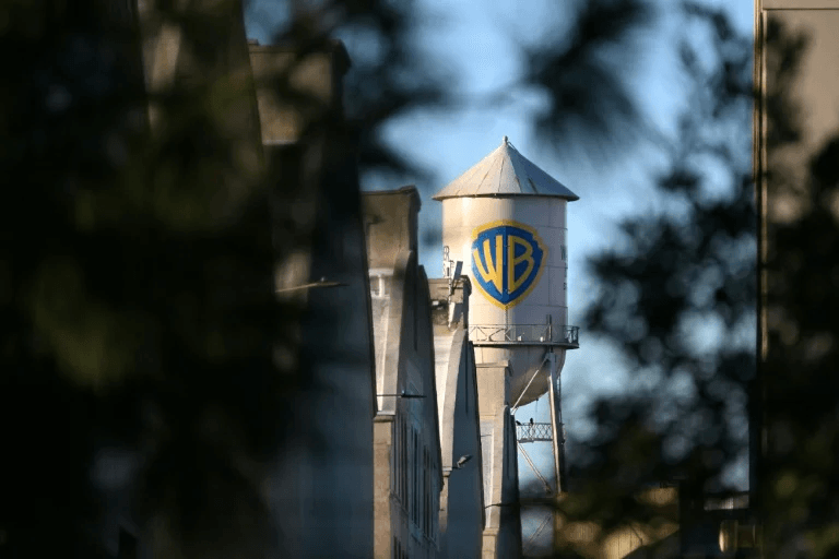 Warner Bros Discovery rejeita oferta da Paramount e favorece proposta da Netflix