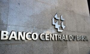Setor público tem déficit primário de R$ 14,420 bilhões em novembro, afirma BC