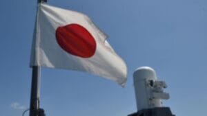 Ministra das Finanças do Japão sinaliza prontidão do governo para intervir no câmbio