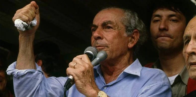 Vereador protagoniza gafe ao convidar Brizola para sessão em Câmara no RS