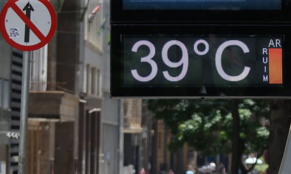 Alerta de calor extremo no Brasil tem data para acabar: veja a previsão