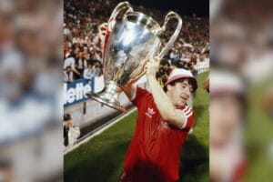 John-Robertson-Nottingham-Forest-1