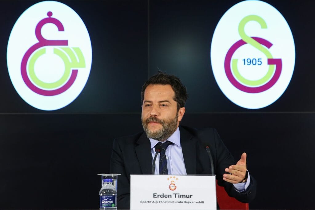 Escândalo de apostas leva à prisão ex-dirigente do Galatasaray - destaque galeria