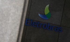 Home 16 Senado aprova realocação de trabalhadores da Eletrobras