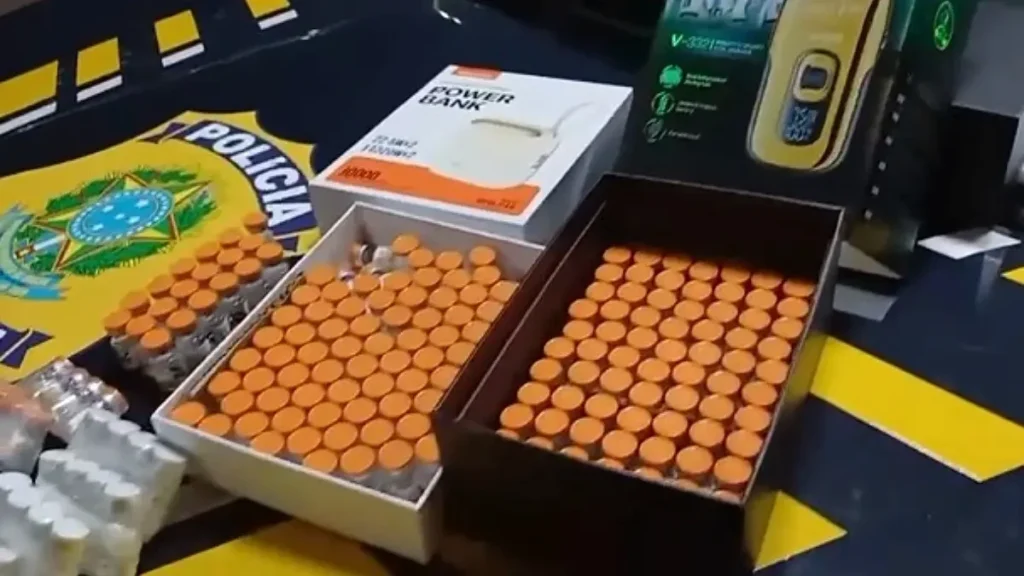 GO: Passageiras usam travesseiro para esconder anabolizantes