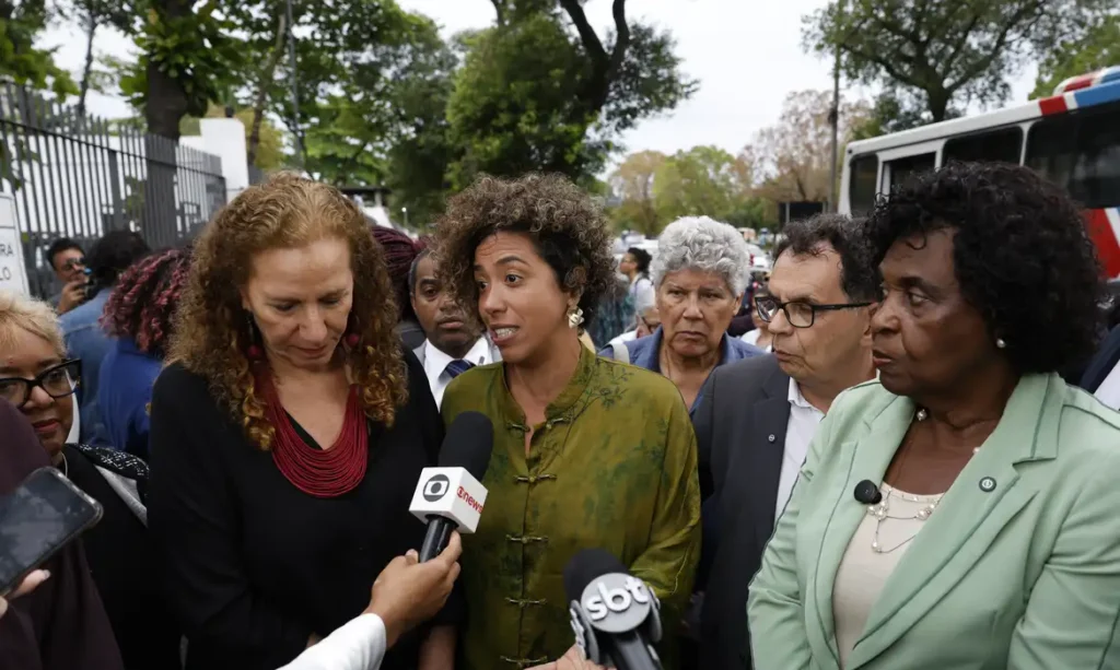 Motta mantém escolta de segurança para deputada do PSOL