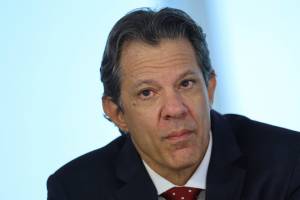 Tesouro poderá fazer aporte nos Correios dentro das regras do arcabouço, diz Haddad