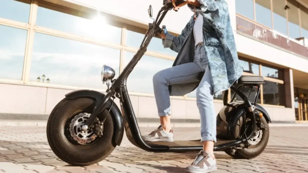 Novas regras para ciclomotores entram em vigor em 2026