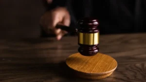TJGO lança concurso para juiz substituto com salário de R$ 34 mil