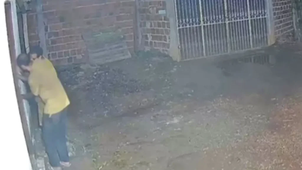 Foragidos são flagrados ao tentar invadir casa em Anápolis