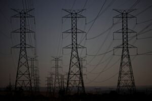 Consulta pública aborda orçamento de R$52,7 bi da CDE, principal encargo na conta de luz.