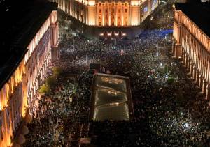 Com queda de governo, Bulgária entra em crise antes de entrada na zona do euro