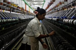 Índia deve desacelerar em 2026, mas manterá crescimento forte