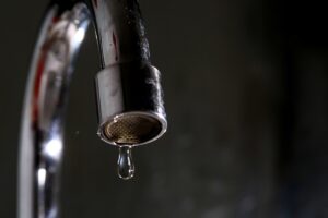 DF: áreas ficarão sem água por mais de 15 horas na terça-feira