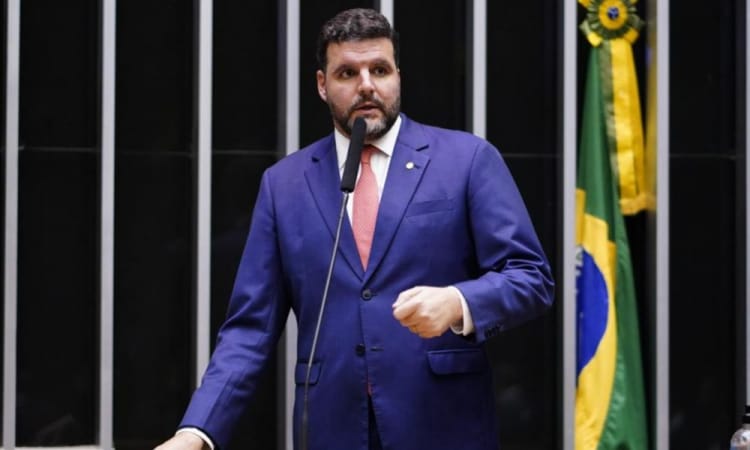 Líder da FPA defende união de agro e setores produtivos contra Lula