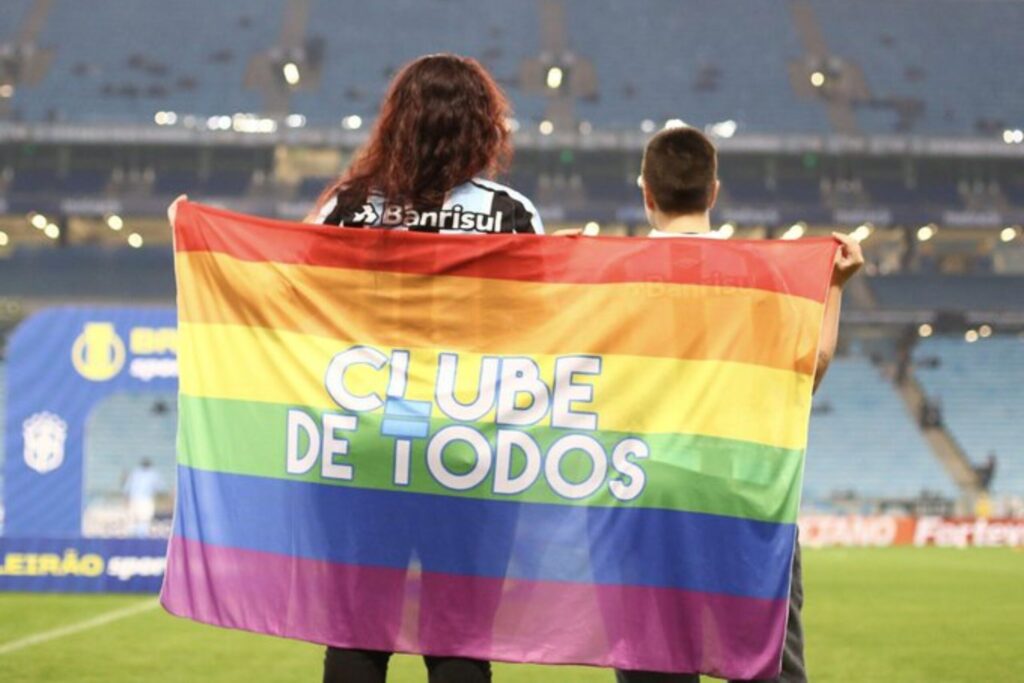 Grêmio reage a fala homofóbica de Abel Braga no Internacional