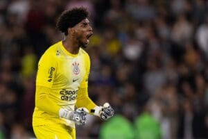 Corinthians vence Cruzeiro nos pênaltis e vai à final da Copa do Brasil