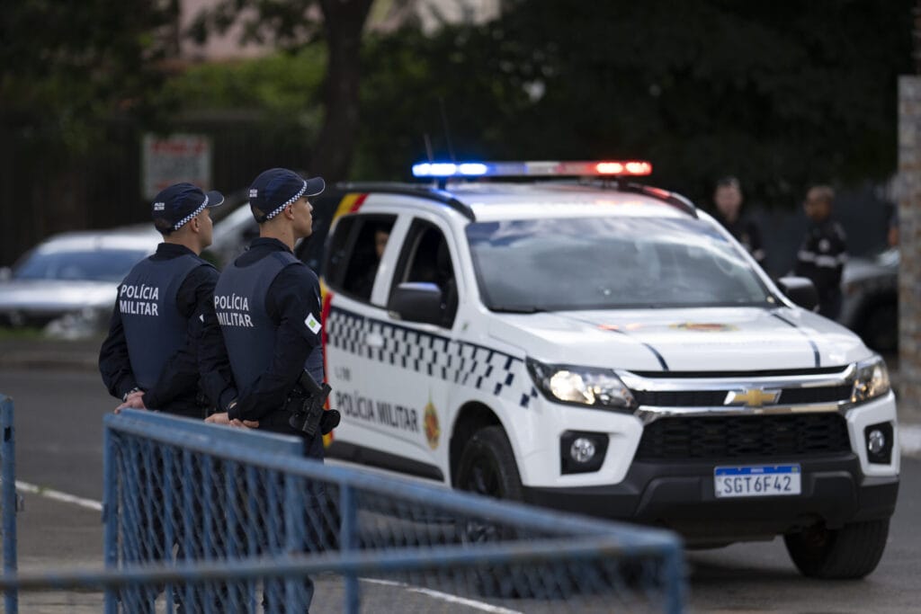 Homem é detido após esfaquear jovem em Ceilândia