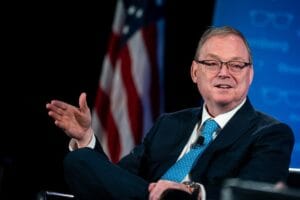 Hassett: Fed pode rejeitar opiniões de Trump