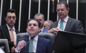 PEC da Segurança é adiada para 2026 na Câmara