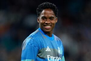 Endrick pode ser titular no Real Madrid, diz técnico