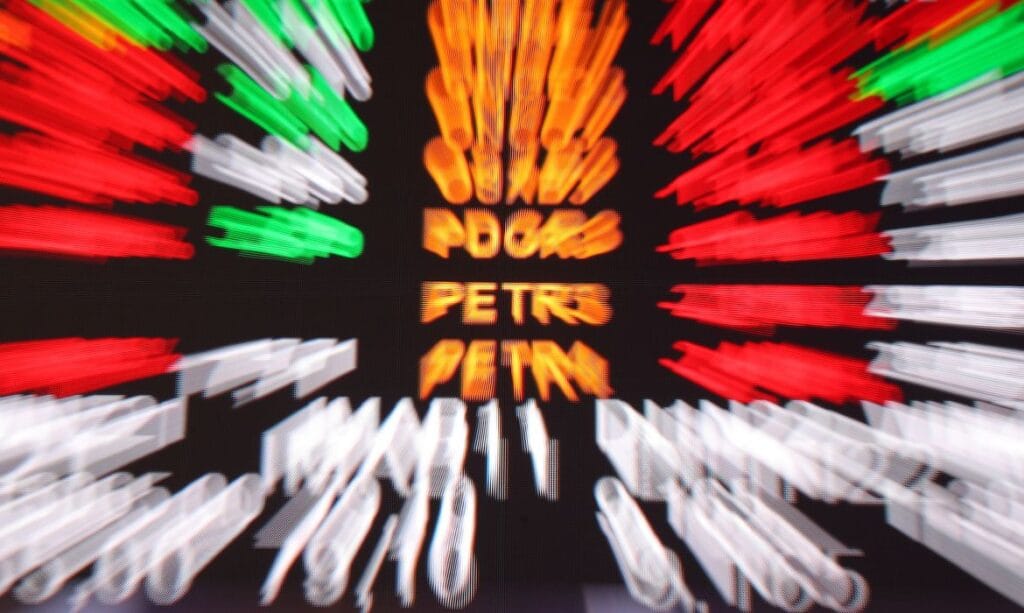 Bolsa sobe com dados de desaceleração econômica