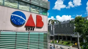 OAB-GO busca reverter multa em caso de homem que deixou júri após filmar morte da namorada em Jataí