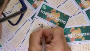 Home 13 Mega-Sena sorteia R$ 12 milhões neste sábado; saiba como jogar