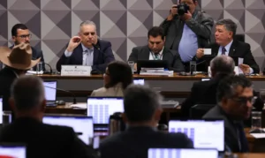 CPMI do INSS rejeita convocar Lulinha e o ministro Jorge Messias