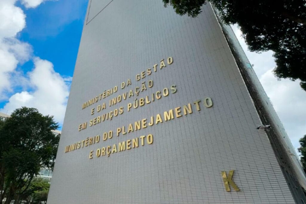 CNU: Candidatos reclamam de vagas não preenchidas