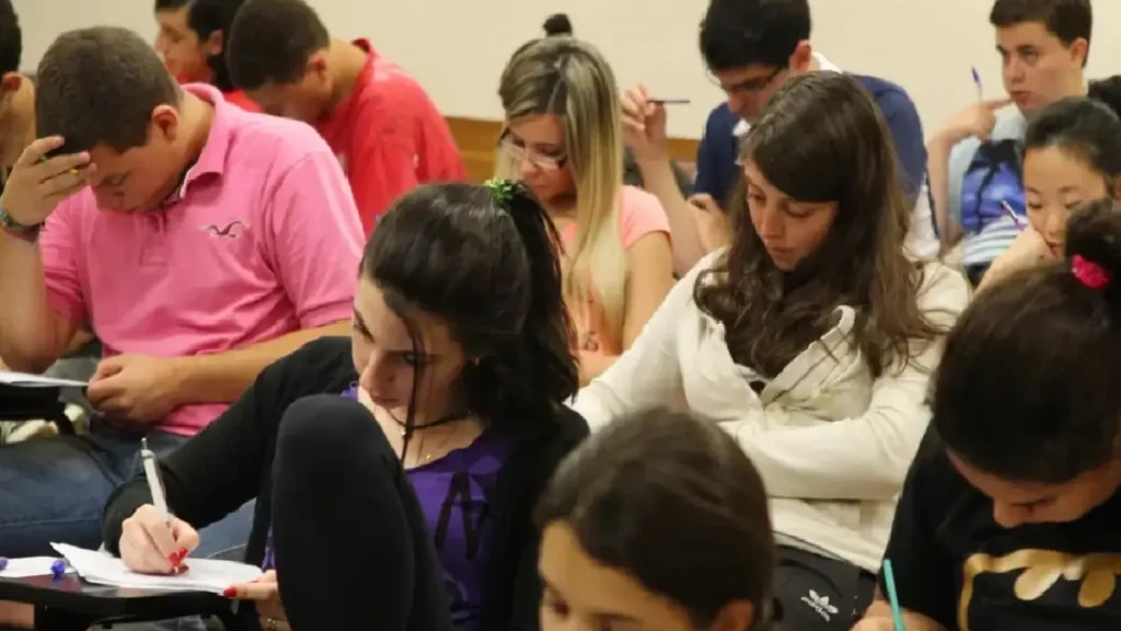 Câmara de Rio Verde abre concurso público com 108 vagas e salários de até R$ 7,6 mil