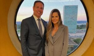 Esposa de Alexandre Ramagem relata apreensão de bens em aeroporto ao embarcar para os Estados Unidos