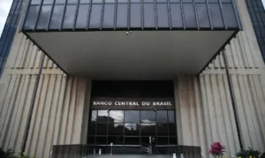 Mercado financeiro projeta alta do PIB em 2,25% em 2025
