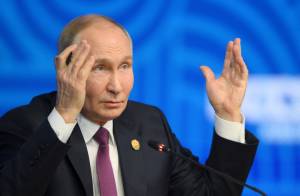 Putin Alerta a Europa: Rússia Responderá em Caso de Guerra