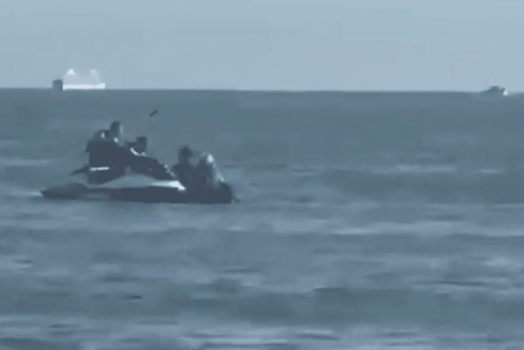 Ladrões de jet ski assaltam casal de caiaque no litoral de SP