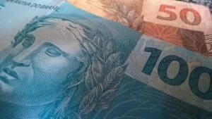 Juro médio no crédito livre sobe a 46,7% em novembro, diz BC; cheque especial vai a 141,7%