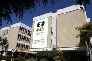 Aneel obtém aval para contratar 50 profissionais para atender necessidade temporária