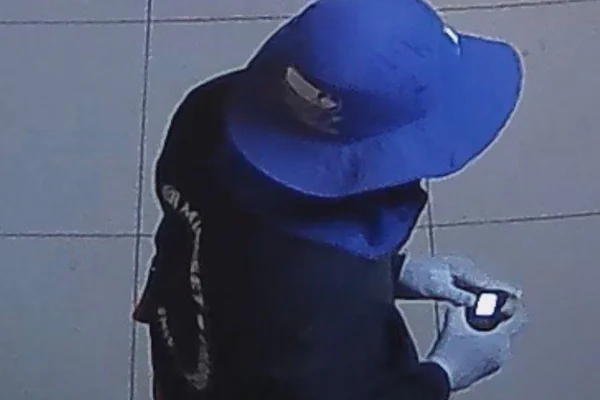 Codex: grupo hackeava portas eletrônicas para furtar celulares no DF.