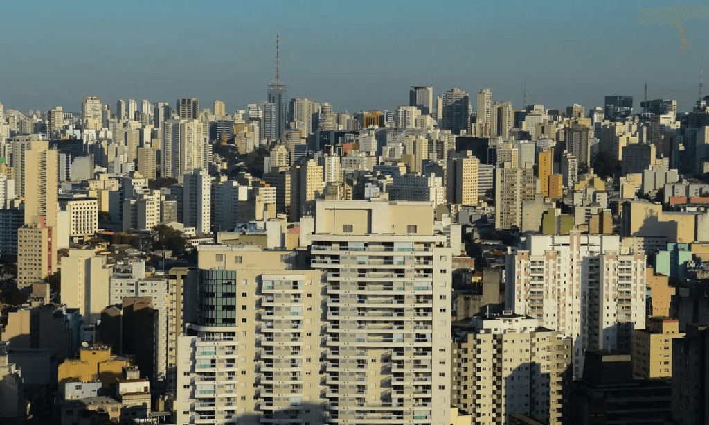 Preços de imóveis avançam 17,14% em 12 meses no país, diz Abecip