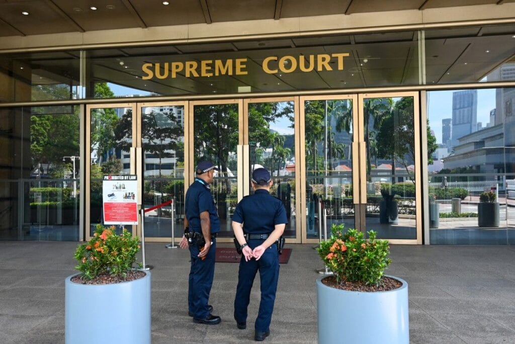 Criminosos em Singapura enfrentam pena de até 24 chibatadas