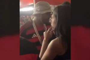 Vídeo mostra flamenguista comemorando minutos antes de levar 9 tiros