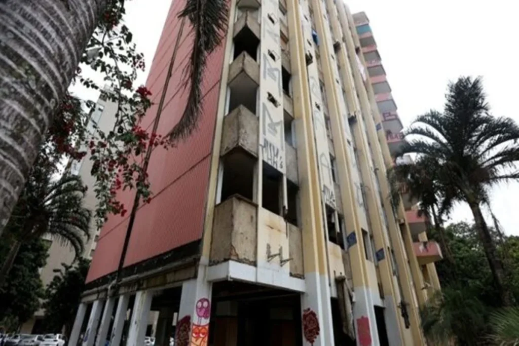 Hotel histórico no centro de Brasília será implodido em 21/12