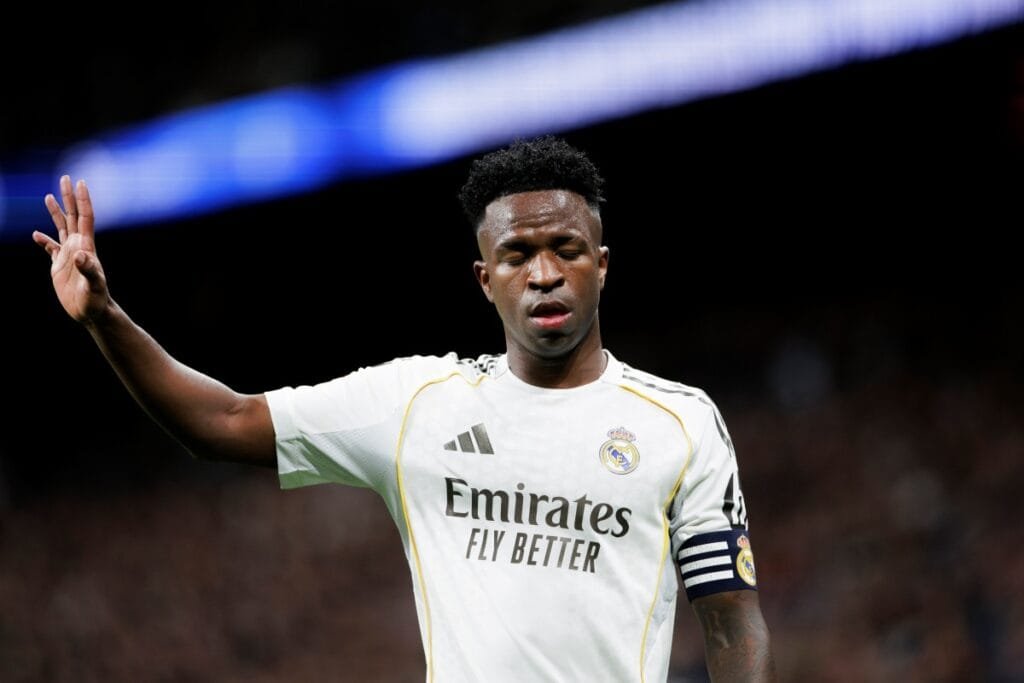 Vini Jr. troca foto e rumores sobre saída do Real Madrid aumentam