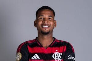 Zagueiro do Flamengo é anunciado por time alemão após Intercontinental
