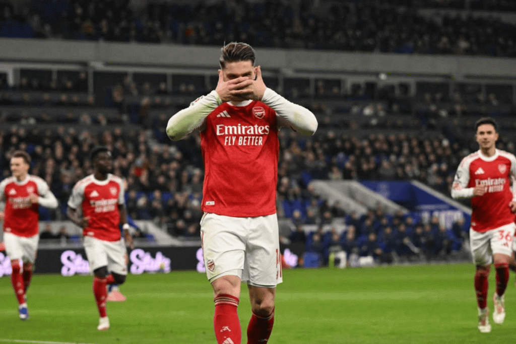 Gyokeres comemorando gol pelo Arsenal