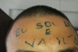 Justiça de SP mantém preso por furto jovem que teve testa tatuada à força