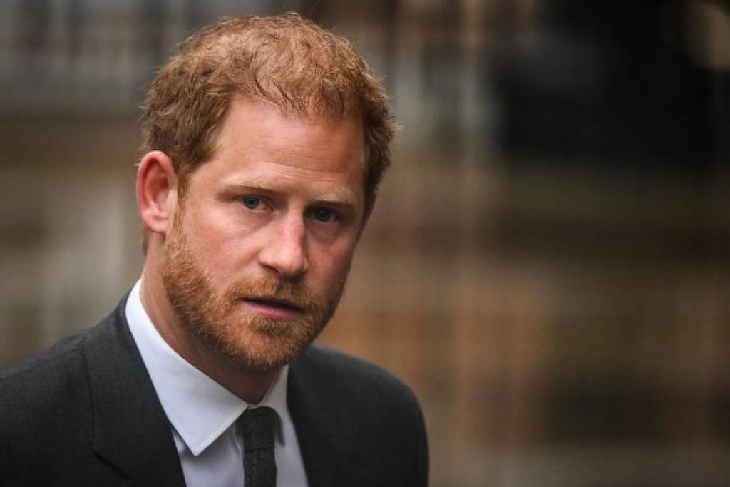 Príncipe Harry deve testemunhar em Londres na próxima semana em caso contra tabloide